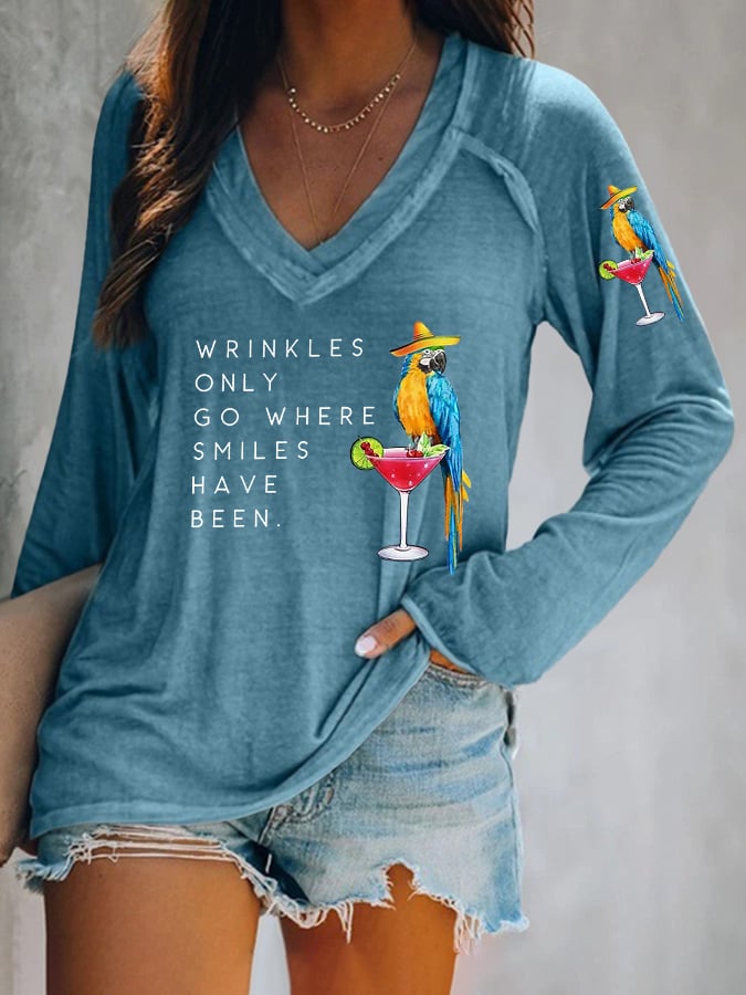 V-neck Retro Wrinkles Only Go Where Smiles Have Been Print T-Shirt